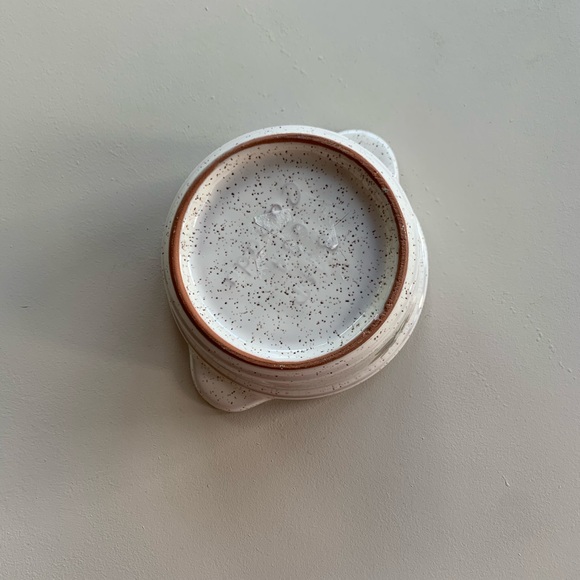 Speckled Pot with Floral Flower - Picture 6 of 8